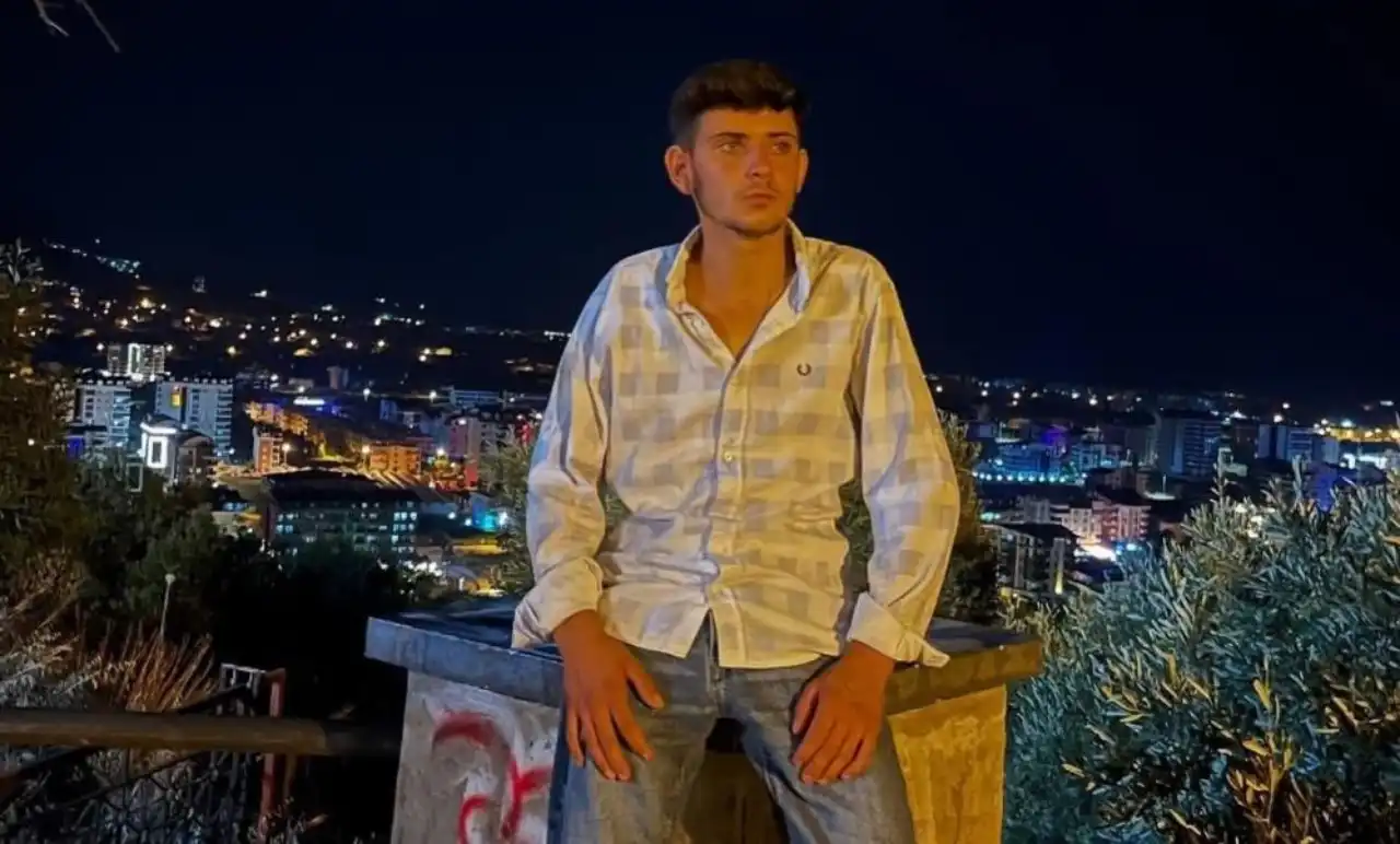 antalyada-otomobil-ucurumdan-uctu-17-yasindaki-genc-yasamini-yitirdi.webp