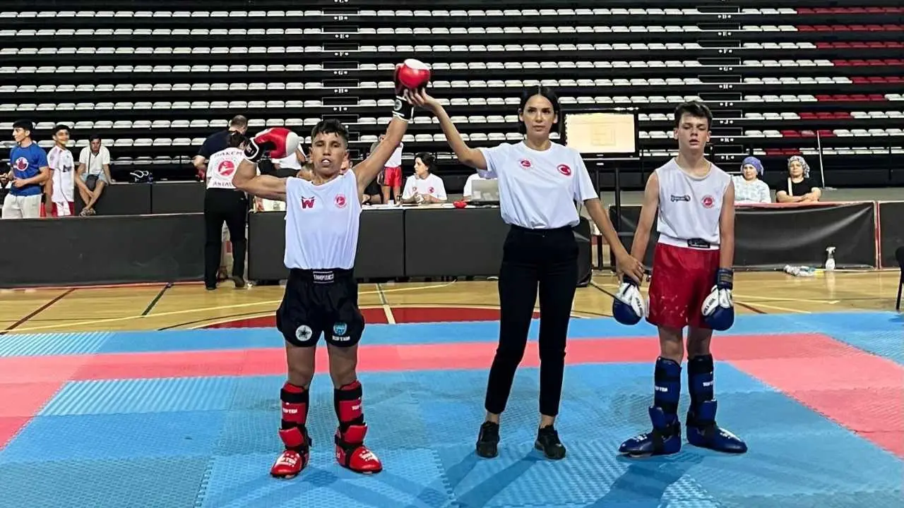 akdenizgercekkemerli-sporculardan-zafer-kupasinda-6-madalya-gururu2.webp