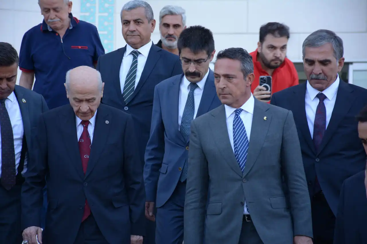 fenerbahce-baskani-ali-koca-mhp-ve-ulku-ocaklarindan-destek-3.webp