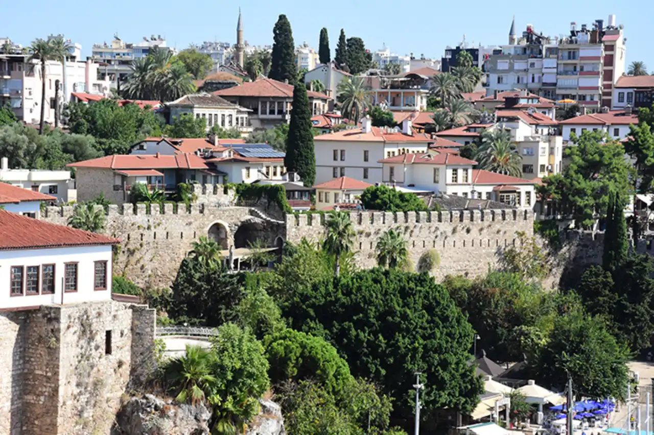 antalyanin-kaleleri-satiliyor-mu-iddiasina-bakanlik-yanit-verdi-6.webp