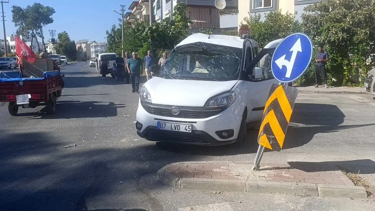 akdenizgercekmanavgatta-surucu-ehliyetsiz-cikinca-yalan-beyan-krizi-yasandi3.webp