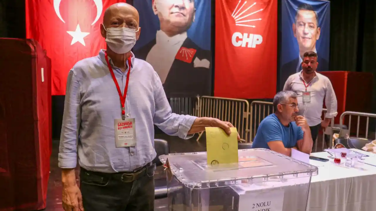 akdenizgercek-gazipasa-belediye-baskani.webp