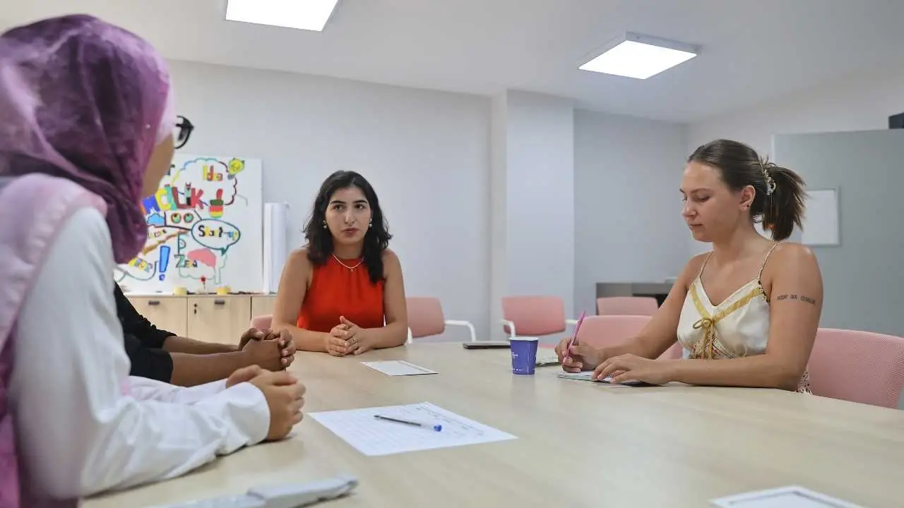 akdenizgercekantalyada-genclik-ve-yaraticilik-2.webp