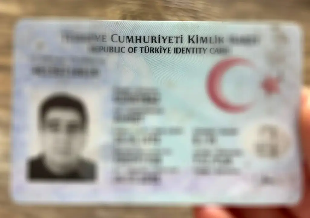 dna-torinodan-geldi-kimligi-oyle-degisti-antalyada-film-gibi-soy-bagi-davasi-2.webp