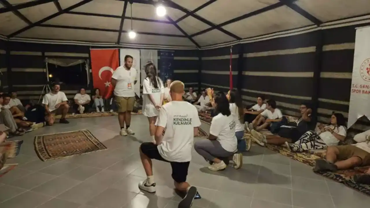 dijital-detoks-projesi-ile-gencler-telefonsuz-hayata-dokundu-4.webp