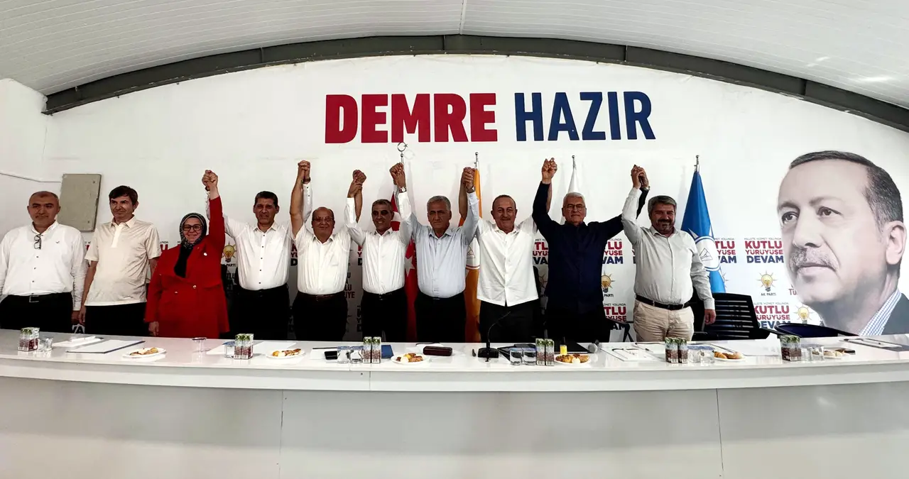 demrede-iyi-parti-ve-bbpden-ak-partiye-2-katilim-birden-2.webp