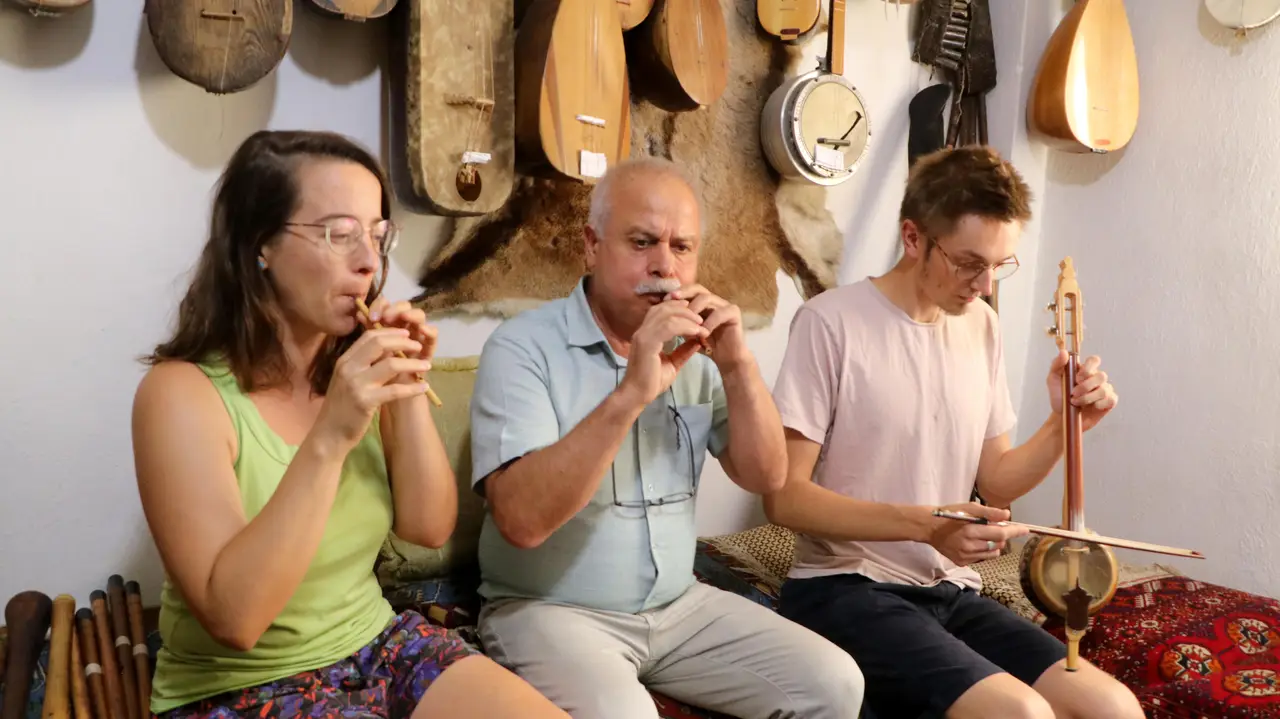 sipsi-icin-fransadan-geldiler-burdurun-yasayan-hazinesinden-ders-aldilar-2.webp