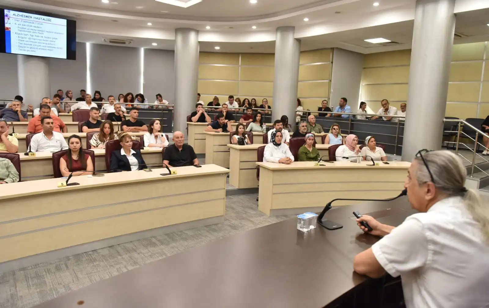 yasli-dostu-kepezden-alzheimer-farkindalik-egitimi-3akdeniz-gercek.webp