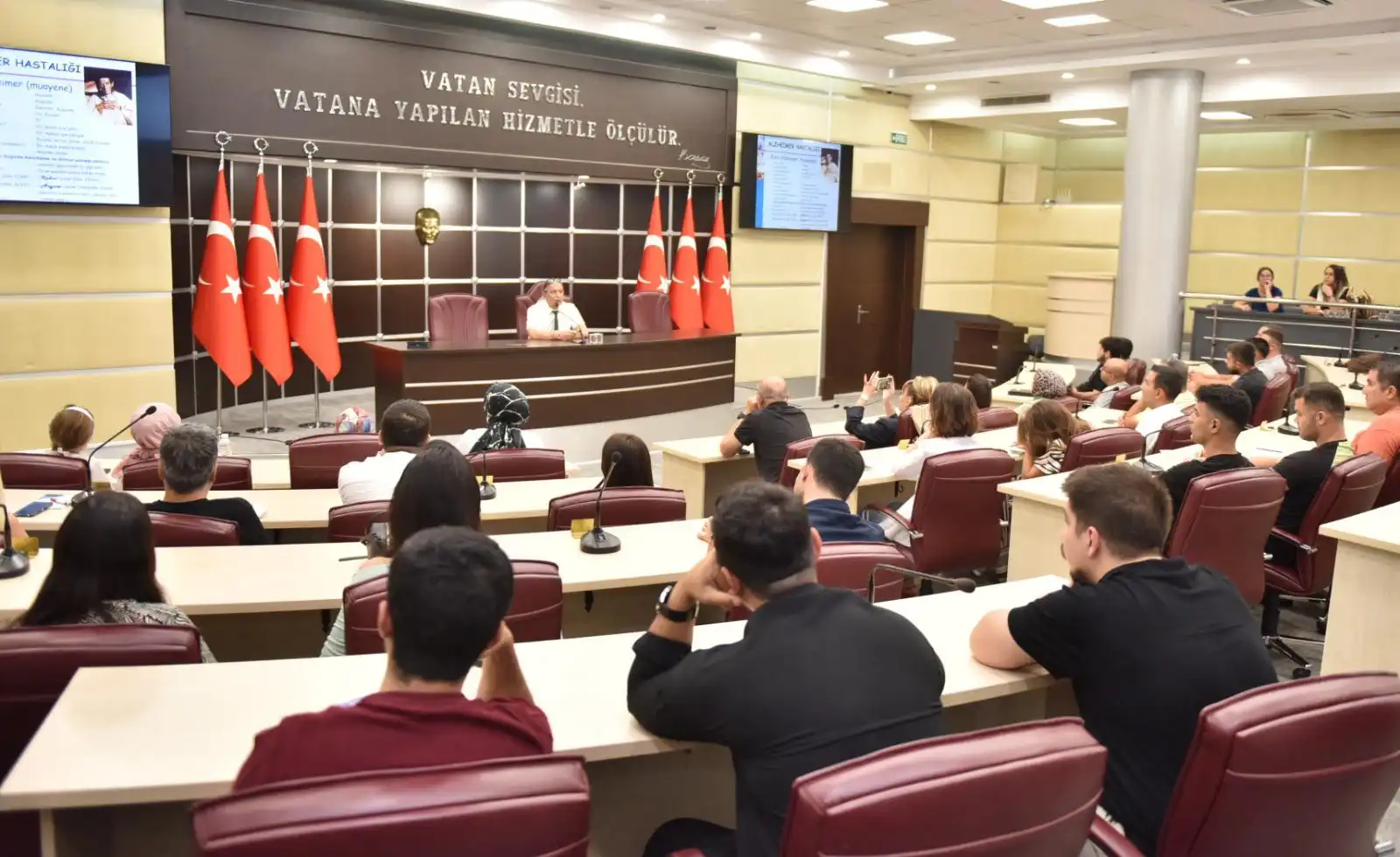 yasli-dostu-kepezden-alzheimer-farkindalik-egitimi-4akdeniz-gercek.webp