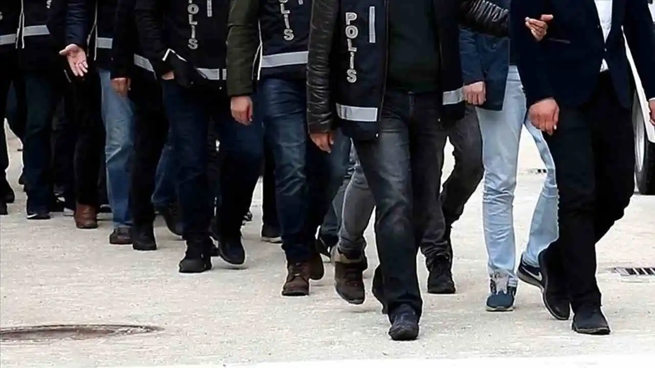 akdenizgercek-sehit-ailesini-dolandiran-cete-antalyada-coktu-1.webp