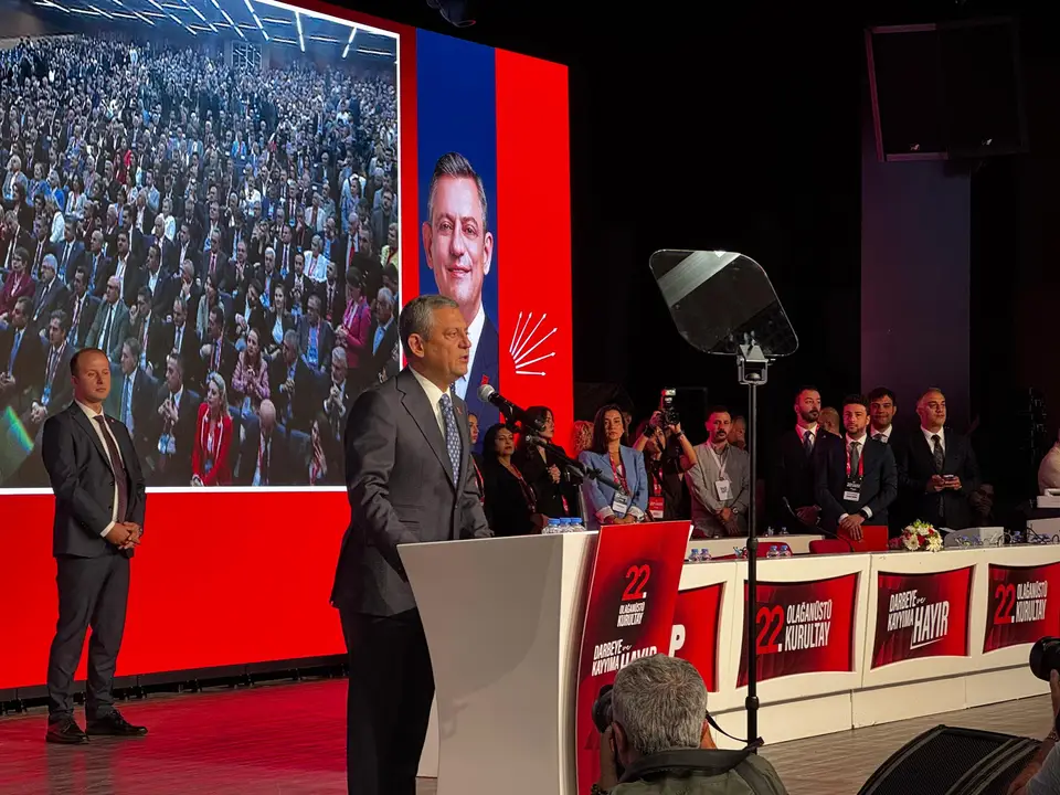muhittin-bocek-silivri-zindaninda-chp-kurultayinda-tutuklu-baskanlar-detayi-4.webp
