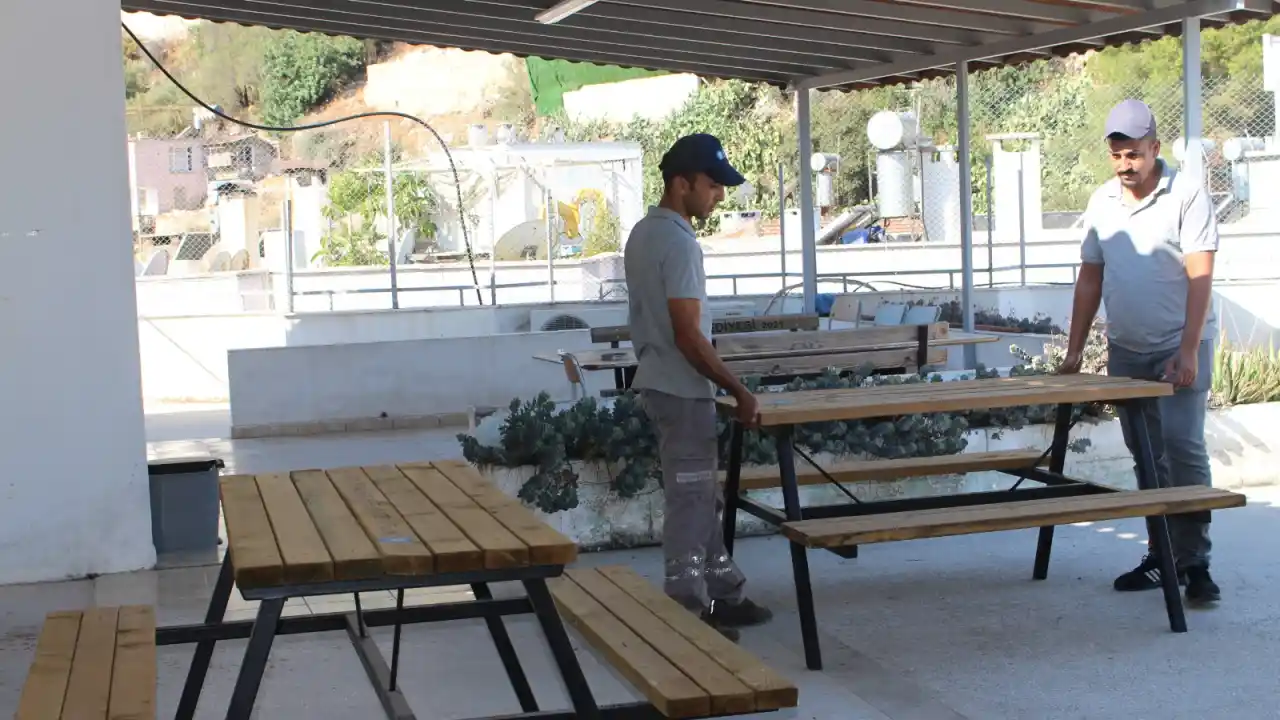 akdenizgercek-antalyada-okul-bahceleri-sosyallesme-alanina-donustu-4.webp