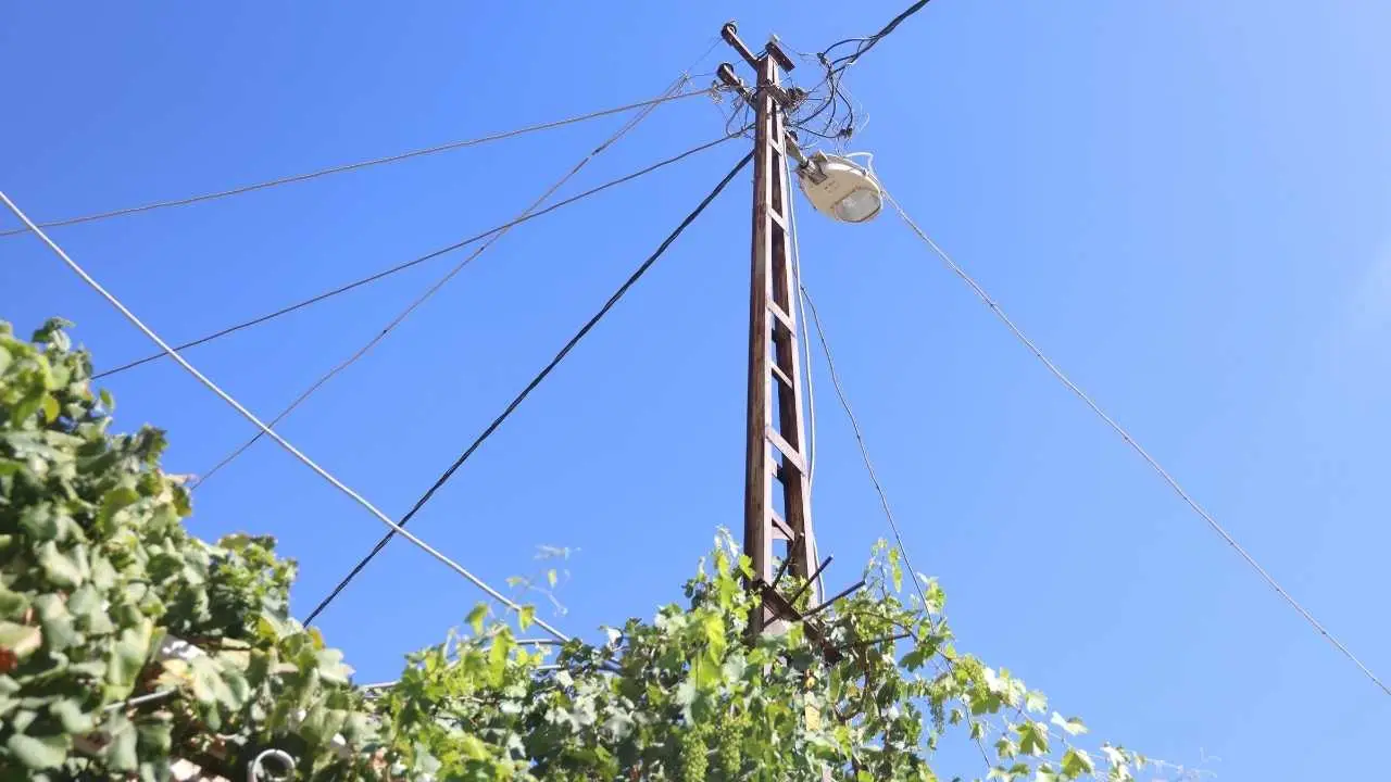 akdenizgercekhatayda-yillarca-dilekce-verilen-elektrik-diregi-can-aldi2.webp