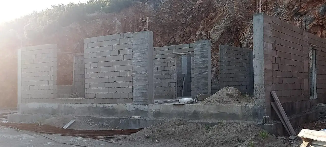antalyada-engelli-cocuklar-icin-ev-hayali-suya-dustu-3.webp
