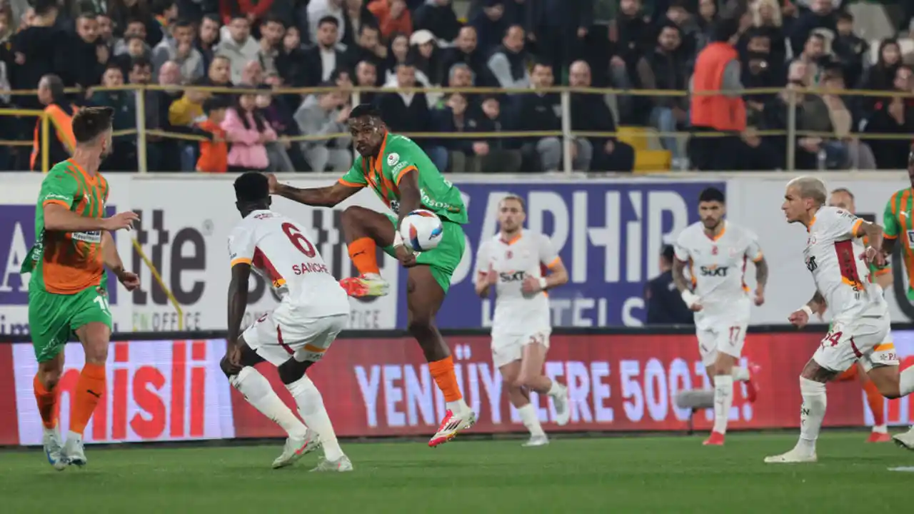 akdenizgercek-alanyaspor-galatasaray-3.webp