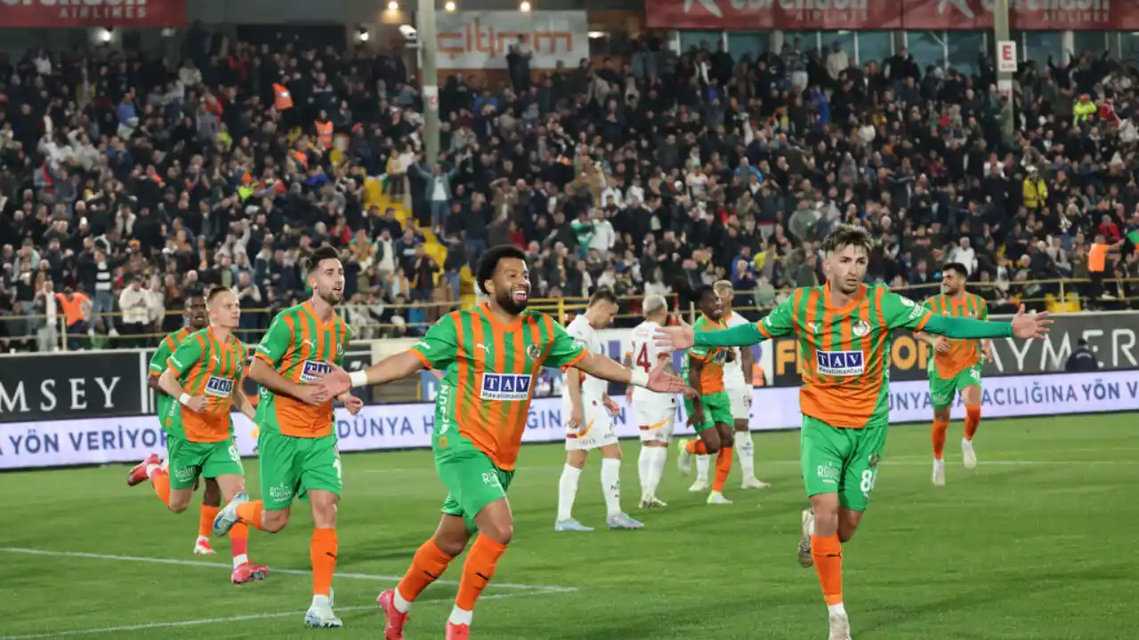 akdenizgercek-alanyaspor-galatasaray-4.webp