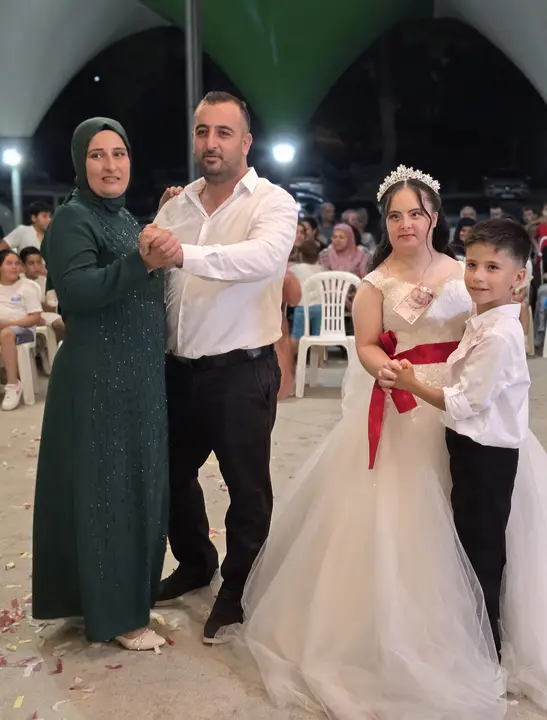 manavgatli-gulsumun-gelinlik-hayali-gercek-oldu-4.webp
