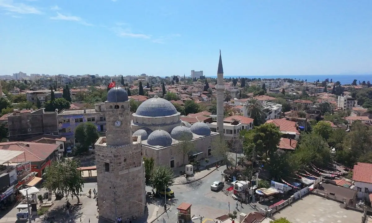 ocuk-yetistirmek-icin-en-elverisli-sehirler-antalya-bakin-kacinci-sirada-2.webp