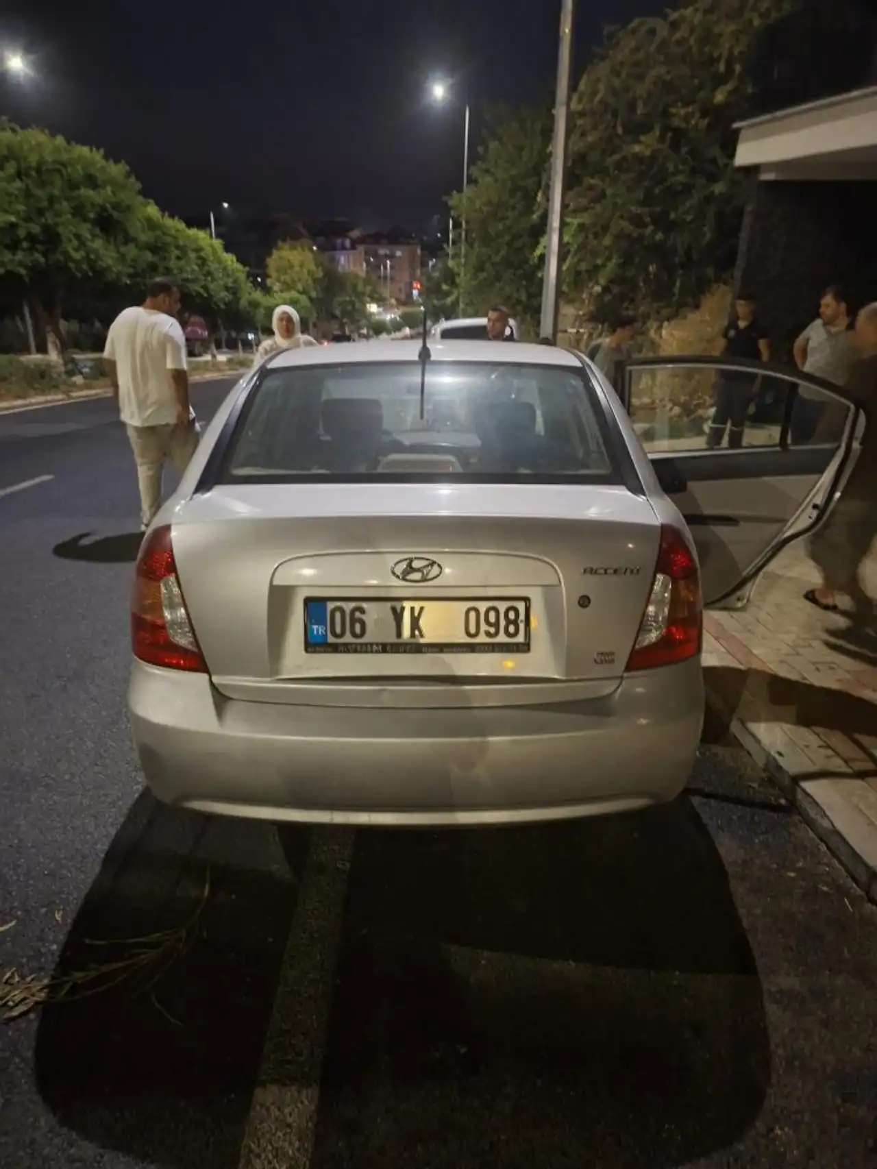 alanyada-otomobil-ile-motosiklet-carpisti-motosiklet-surucusu-hayatini-kaybetti-2.webp