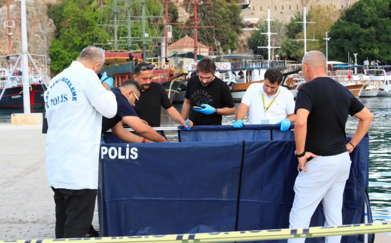 antalyada-cezaevinden-izinli-olarak-cikan-genc-denizde-olu-bulundu-3.webp