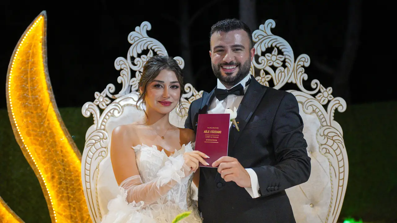 dha-antalyada-bu-kez-nikah-haberi-yazildi-muhabir-irem-guneybaz-evlendi-4.webp