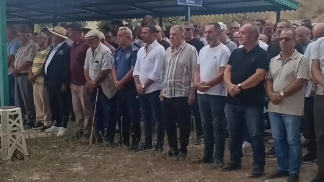 manavgatta-kanser-yenik-dusen-tip-ogrencisi-yigit-ozden-son-yolculuguna-ugurlandi.webp