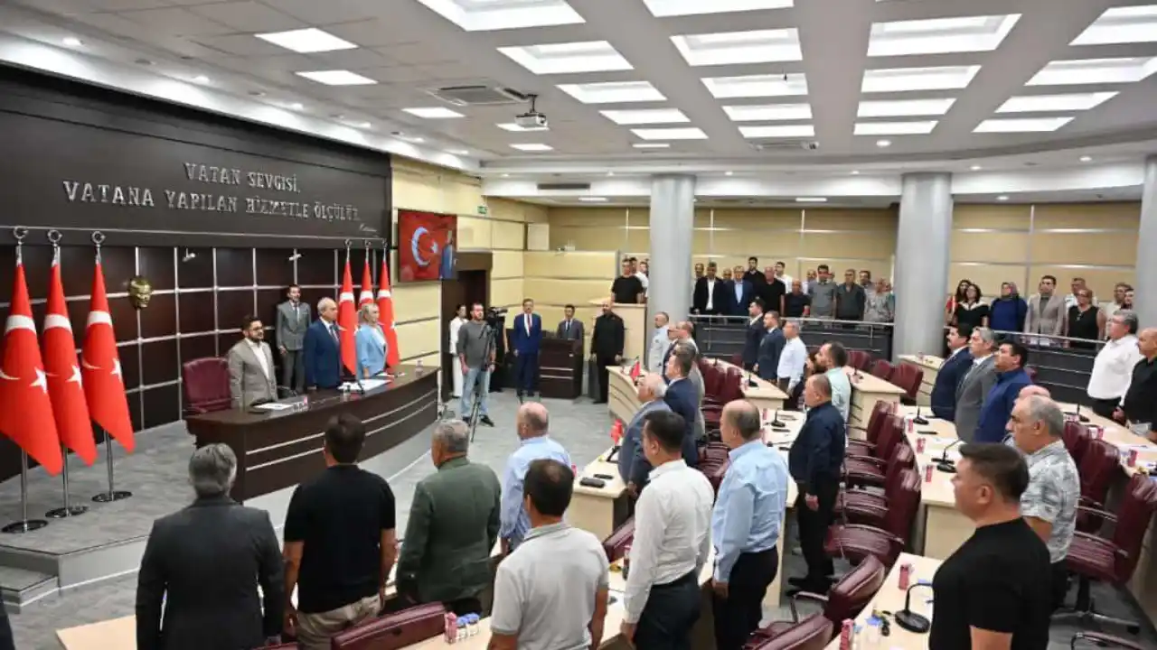 akdenizgercek-kepezde-tasarruf-borclari-yari-yariya-azaltti-4.webp