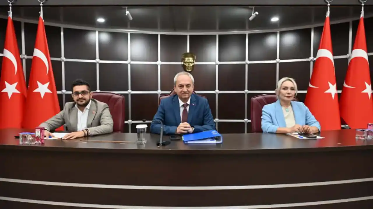 akdenizgercek-kepezde-tasarruf-borclari-yari-yariya-azaltti-5.webp