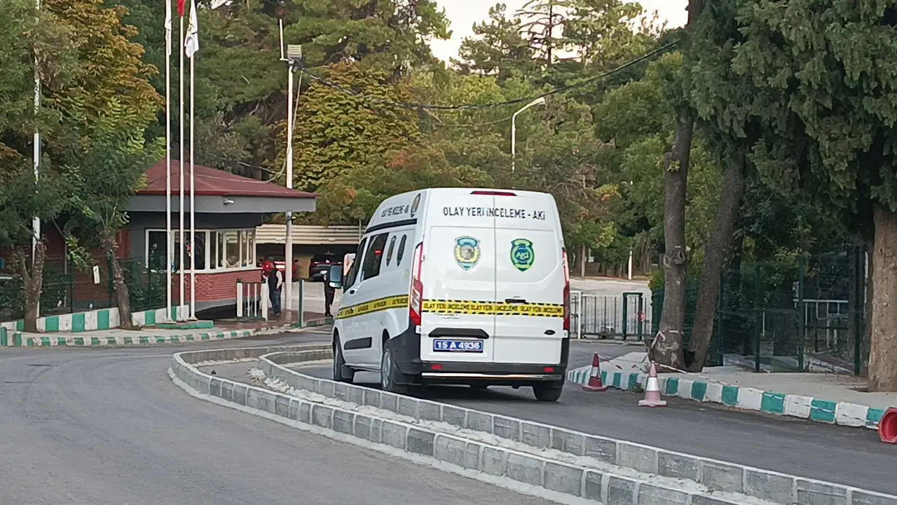 burdur-seker-fabrikasinda-2-gun-arayla-2-zehirlenme-olayi-4-isci-hastaneye-kaldirildi-3.webp