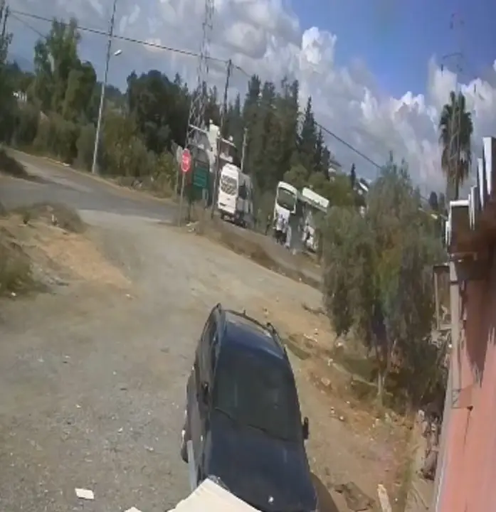 manavgatta-okul-yolunda-kaza-7-ogrenci-yaralandi-2.webp