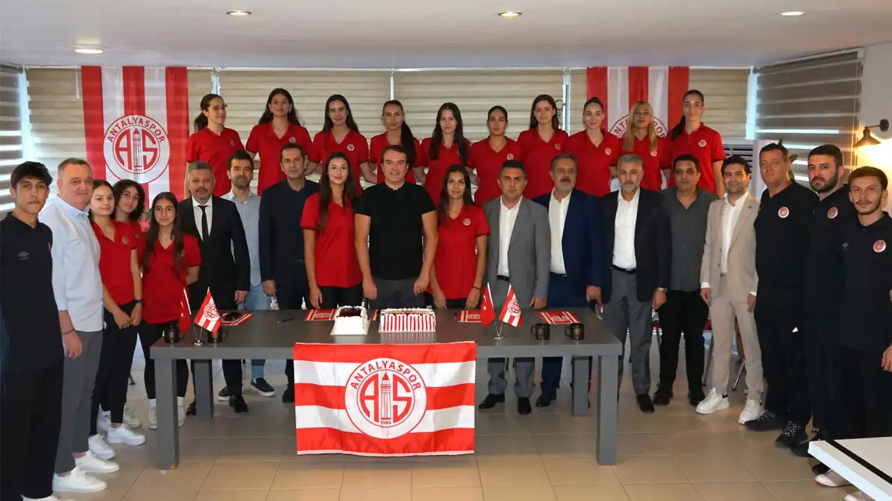akdenizgercek-antalyaspor-voleybol-1.webp