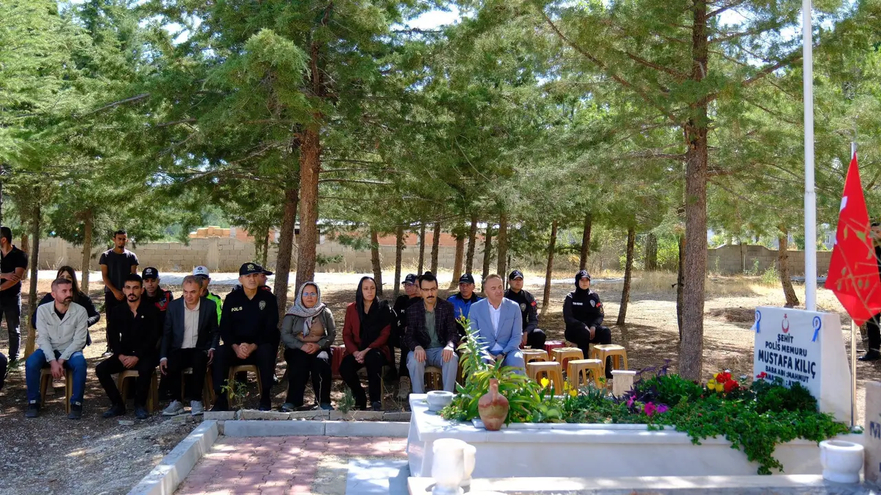 13-yil-once-antalyada-sehit-dusmustu-burdurda-anildi-sehit-polis-mustafa-kilica-vefa-3.webp