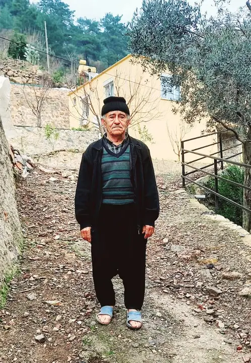 alanyada-74-yasindaki-motosikletli-kaza-yerinde-can-verdi-3.webp