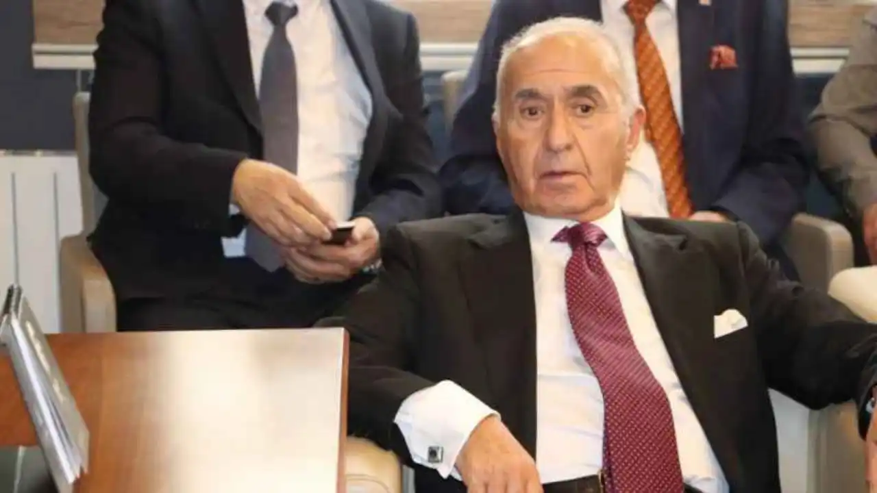 akdenizgercek-eski-chp-genel-baskani-hikmet-cetinden-korkutan-haber-1.webp