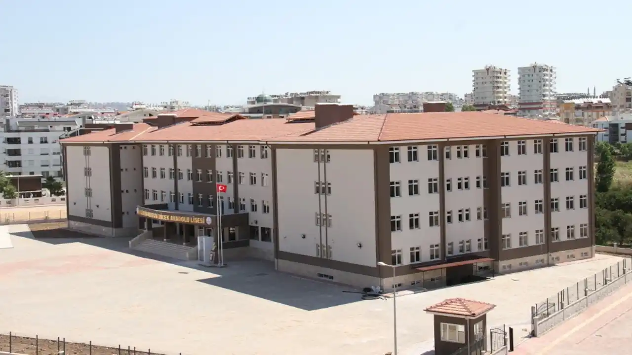 akdenizgercek-tutuklu-bulunan-bocekten-egitim-gururu-1.webp