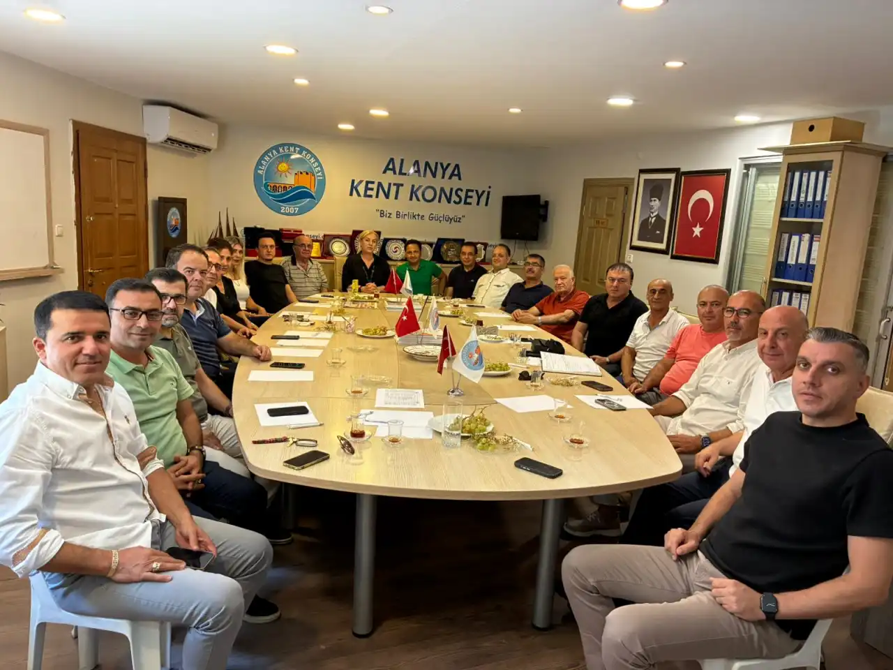 alanya-kent-konseyinden-turizm-calisanlarina-anket-calisanlar-isyan-etti-2.webp