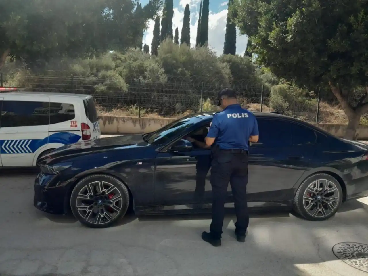 antalyada-son-bir-haftada-bin-984-supheli-yakalandi-213u-tutuklandi-2.webp