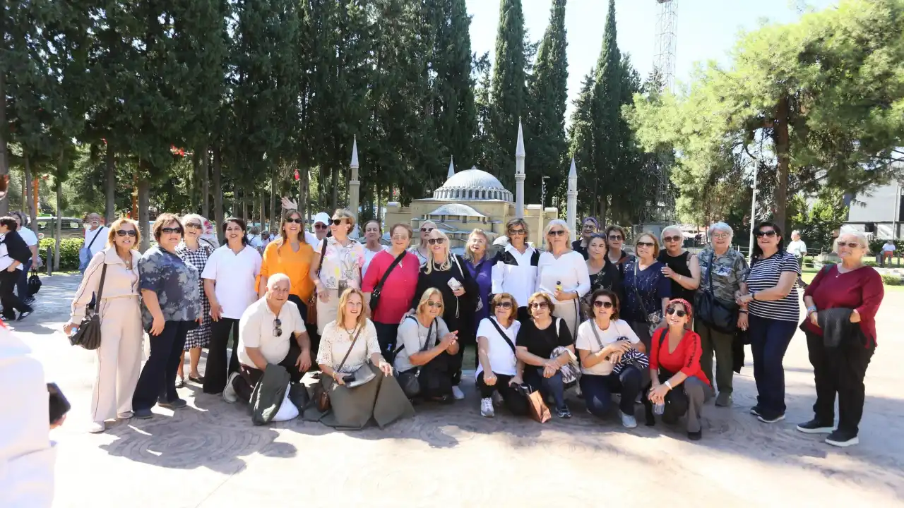 akdenizgercek-kepezde-yaslilar-icin-unutulmaz-festival-2.webp
