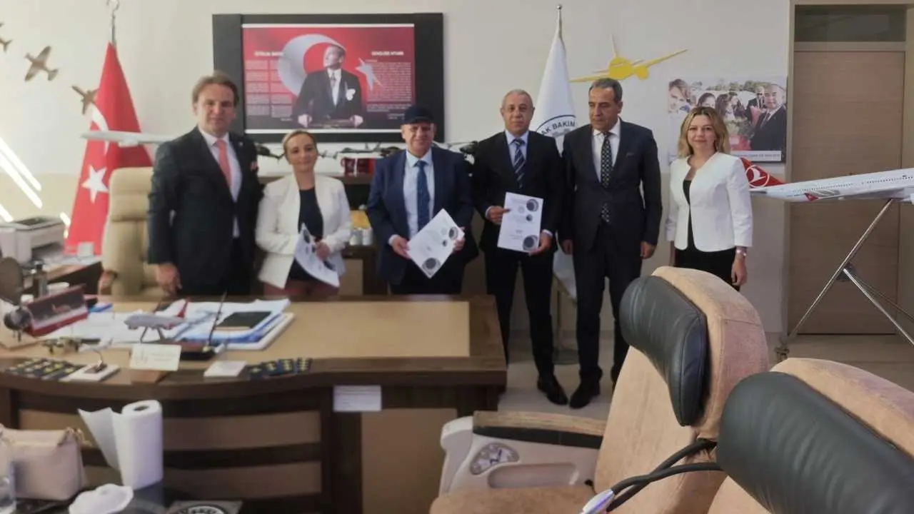akdenizgercekaksu-ucak-3.webp
