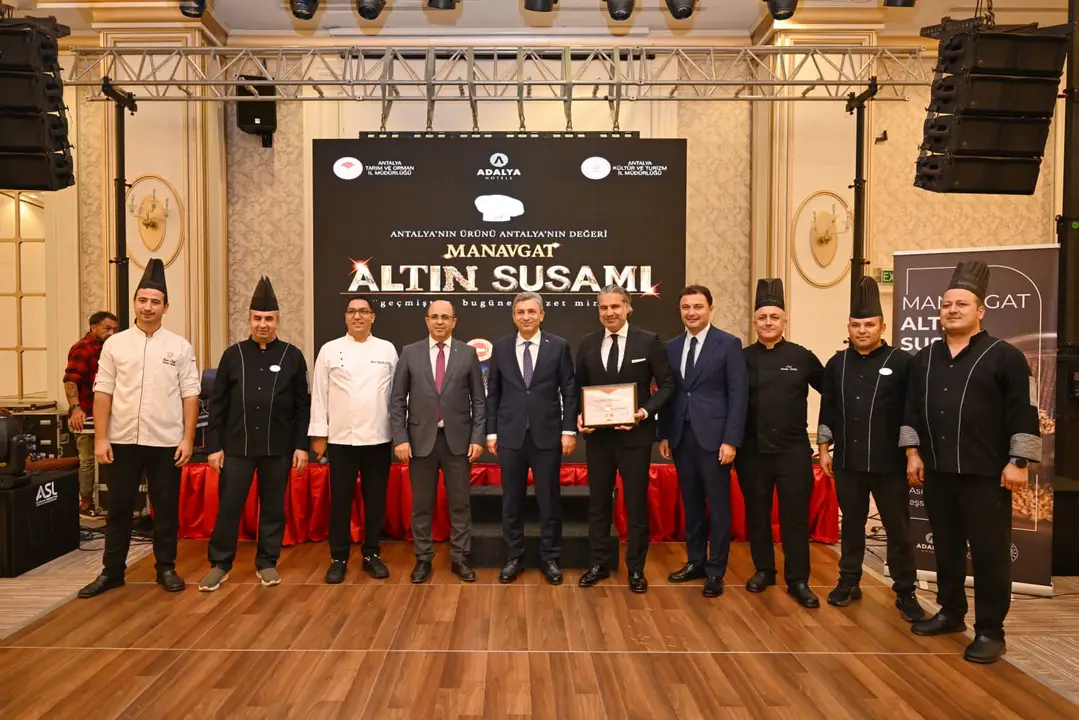 manavgat-altin-susami-sahneye-cikti-balli-susam-ruyasindan-toroslarin-kuzu-sirrina-5.webp