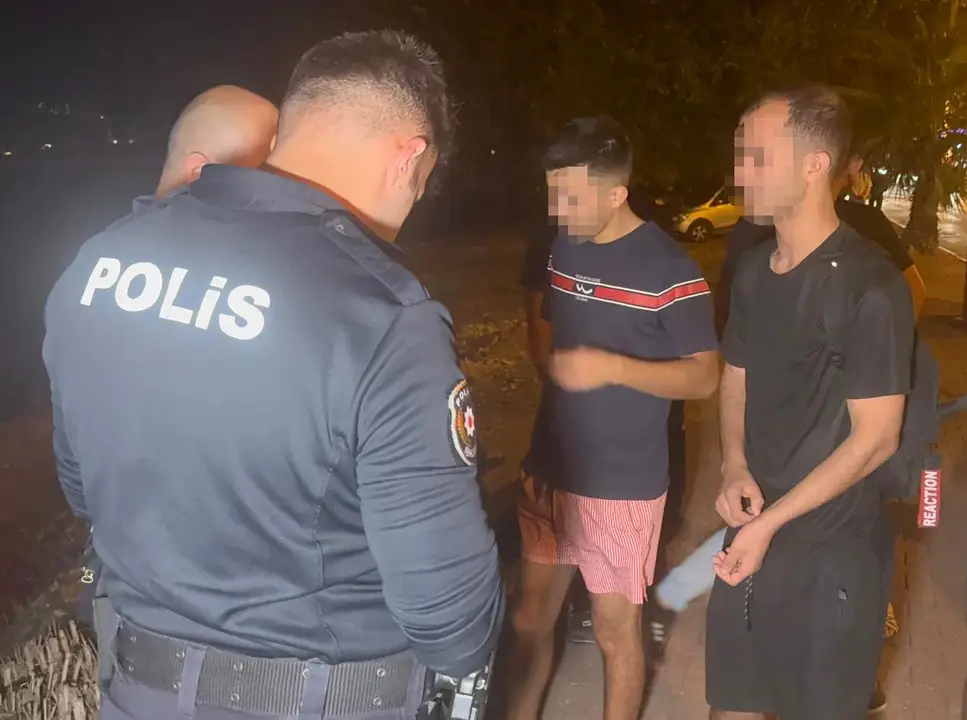 amator-balikcilar-falezlerde-mahsur-kaldi-4.webp