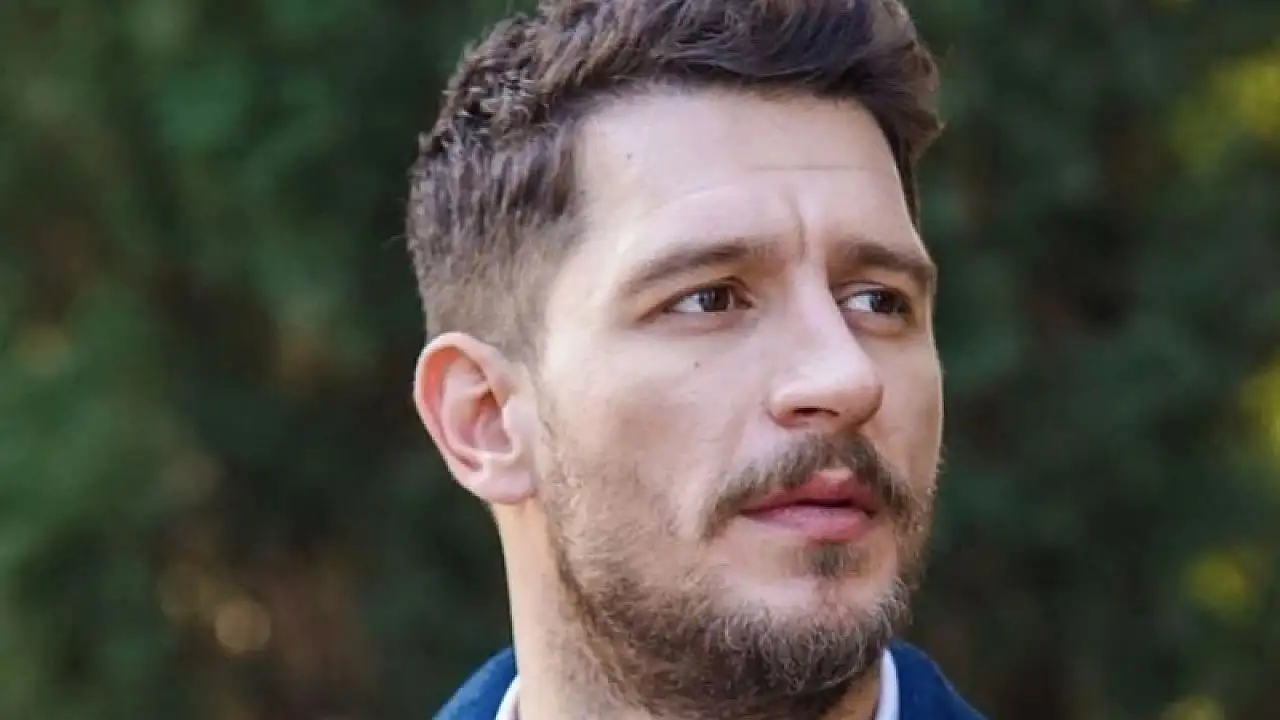 uraz-kaygilaroglu-yeni-dizisiyle-geri-donuyor12-1.webp
