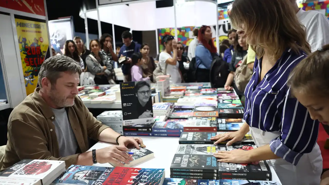 akdenizgercek-bu-yil-antalya-kitap-fuarini-kac-kisi-ziyaret-etti-4.webp