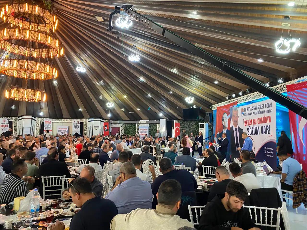 antalya-servisciler-odasinda-baskanlik-yarisi-aday-sayim-sari-projelerini-tanitti-4.webp