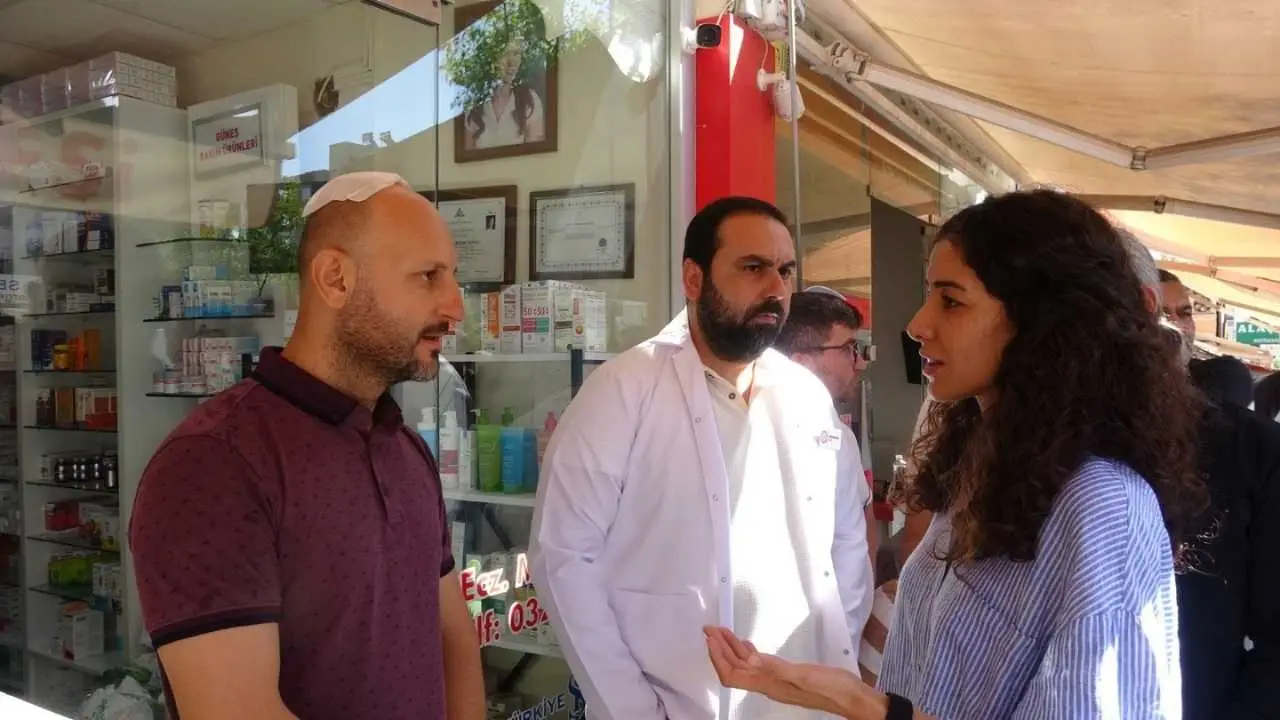 akdenizgercekmersinde-eczacilar-6.webp