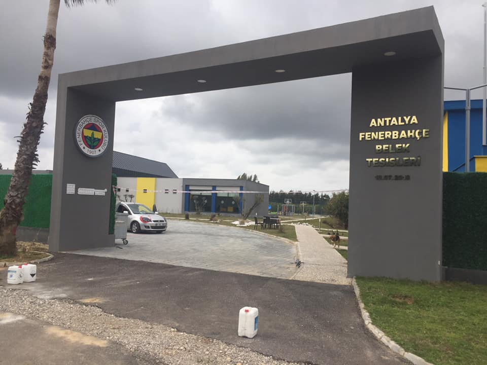 aziz-yildirim-konustu-antalyadaki-fenerbahce-tesisleri-tartisma-yaratti12-1.jpg