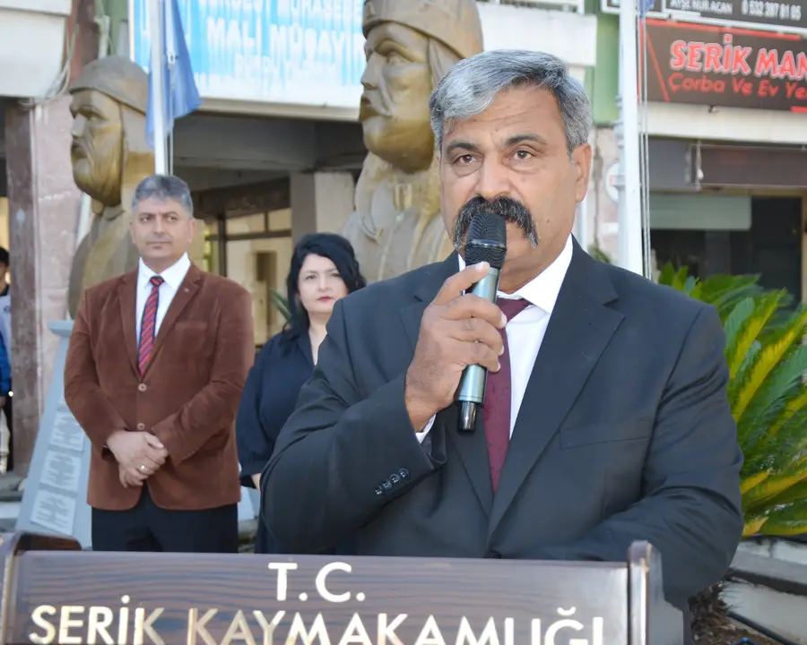 serikte-muhtarlar-gunu-torenle-kutlandi-3.webp