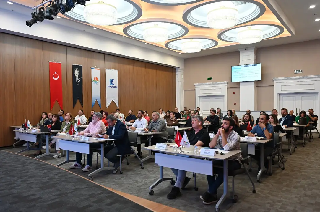 antalya-osbde-kobilere-faizsiz-destek-anlatildi-kosgebe-basvuru-ne-zaman-2.webp