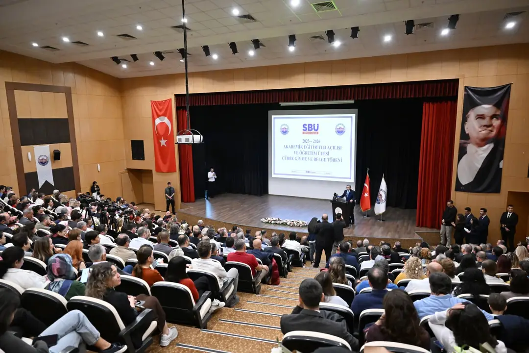 antalya-saglik-bilimleri-universitesinde-akademik-yil-basladi-4.webp