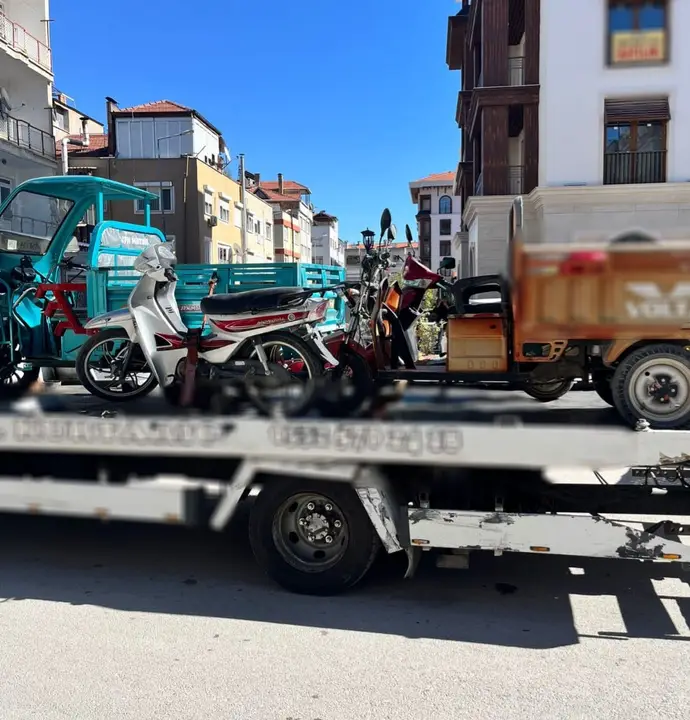 antalyada-yeni-rekor-130-bin-arac-denetlendi-36-bin-surucuye-ceza-4.webp